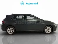 Usado VW Golf VIII 115 CV (84 kW) 2022 Gris / plata Berlina
