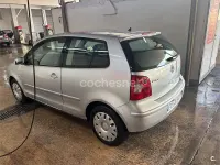 Usado VW Polo Conceptline 65 CV (47 kW) 2002 Gris / plata Berlina