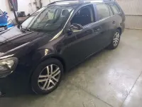 Usado VW Golf VII Advance 105 CV (77 kW) 2013 Azul Familiar