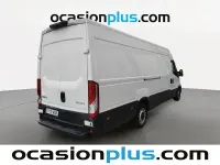 Usado Iveco Daily 156 CV (114 kW) 2023 Blanco Familiar