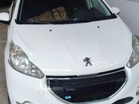 Usado Peugeot 208 Active 82 CV (60 kW) 2012 Blanco Utilitario