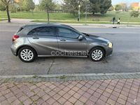 Usado Mercedes A180 Style 109 CV (80 kW) 2016 Gris / plata Berlina