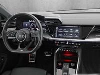 Usado Audi RS3 400 CV (294 kW) 2023 Gris / plata Berlina