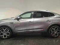 Usado Renault Arkana Zen 145 CV (106 kW) 2022 Gris / plata SUV