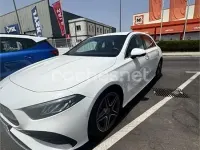 Usado Mercedes A180 136 CV (100 kW) 2024 Blanco Berlina