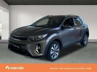 Usado Kia Stonic 101 CV (74 kW) 2025 Gris SUV