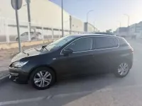 Usado Peugeot 308 Style 131 CV (96 kW) 2015 Negro Utilitario