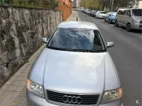 Usado Audi A6 165 CV (121 kW) 2000 Gris / plata Berlina