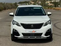 Usado Peugeot 3008 Allure 120 CV (88 kW) 2017 Blanco SUV