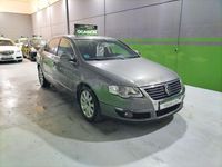 Usado VW Passat Advance 150 CV (110 kW) 2007 Gris / plata Berlina