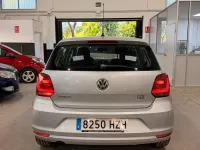 Usado VW Polo Advance 75 CV (55 kW) 2014 Gris Berlina