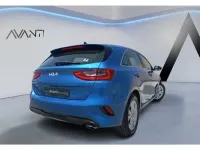 Usado Kia Ceed 136 CV (100 kW) 2025 Azul Utilitario