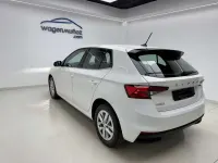 Usado Skoda Fabia Ambition 95 CV (69 kW) 2022 Blanco Utilitario