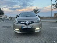 Usado Renault Scénic III LIMITED 110 CV (80 kW) 2015 Beige Monovolumen