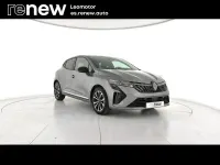 Usado Renault Clio V Techno 100 CV (73 kW) 2025 Gris / plata Berlina