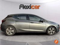 Usado Opel Astra 110 CV (80 kW) 2020 Gris Berlina