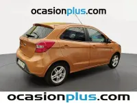 Usado Ford Ka Plus Ultimate 85 CV (62 kW) 2017 Marrón Utilitario