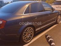 Usado Audi A4 130 CV (95 kW) 2002 Azul Berlina