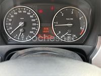 Usado BMW 318 143 CV (105 kW) 2011 Azul Berlina