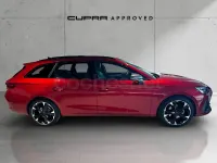 Usado Cupra Leon 150 CV (110 kW) 2023 Rojo Familiar