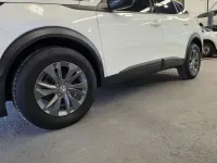Usado Peugeot 2008 Active 110 CV (80 kW) 2022 Blanco SUV