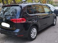 Usado VW Touran Advance 110 CV (80 kW) 2016 Negro Monovolumen