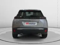 Usado Peugeot 2008 Allure 130 CV (95 kW) 2021 Gris / plata SUV
