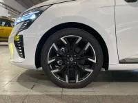 Nuevo Renault Clio V Techno 143 CV (105 kW) 2025 Blanco Berlina