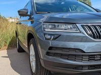 Usado Skoda Karoq Ambition 150 CV (110 kW) 2021 Gris / plata SUV