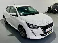 Usado Peugeot 208 Active 100 CV (73 kW) 2020 Blanco Utilitario