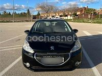 Usado Peugeot 208 Active 82 CV (60 kW) 2012 Negro Utilitario