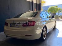 Usado BMW 320 Sport Line 184 CV (135 kW) 2013 Blanco Familiar