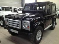 Usado Land Rover Defender 122 HP (89 kW) 2010 Preto SUV