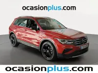Usado VW Tiguan Sportline 150 CV (110 kW) 2023 Rojo SUV