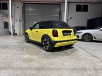 Usado Mini Cooper Cabriolet Favoured 163 CV (119 kW) 2025 Amarillo Descapotable