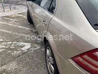 Usado Ford Mondeo Ghia 145 CV (106 kW) 2006 Beige Berlina