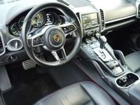Usado Porsche Cayenne S E-Hybrid 416 CV (305 kW) 2015 Gris SUV