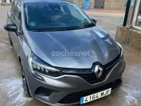 Begagnad Renault Clio V Zen 90 HK (66 kW) 2023 Grå Sedan