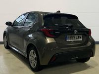 Usado Toyota Yaris Edition 125 CV (91 kW) 2022 Verde Berlina