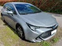Usado Toyota Corolla Business Edition 140 CV (102 kW) 2023 Gris / plata Berlina