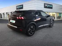 Usado Peugeot e-2008 Allure 100 kW (136 CV) 2022 Negro SUV