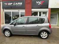 Usado Renault Grand Modus Dynamique 100 CV (73 kW) 2010 Gris / plata Monovolumen