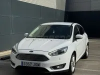 Usado Ford Focus Titanium 115 CV (84 kW) 2015 Blanco Berlina