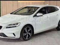Usado Volvo V40 R-Design Momentum 190 CV (139 kW) 2017 Blanco Berlina
