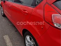 Usado Ford Fiesta Titanium 82 CV (60 kW) 2016 Rojo Berlina