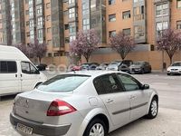 Usado Renault Mégane II Dynamique 120 CV (88 kW) 2006 Gris / plata Berlina