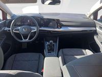 Usado VW Golf VIII Life 116 CV (85 kW) 2021 Rojo Familiar