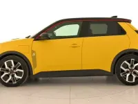Usado Renault 5 E-Tech Techno 110 kW (150 CV) 2025 Amarillo Berlina