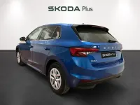 Usado Skoda Fabia Selection 95 CV (69 kW) 2025 Azul Utilitario