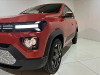 Usado Dacia Spring Extreme 47 kW (65 CV) 2025 Rojo Utilitario